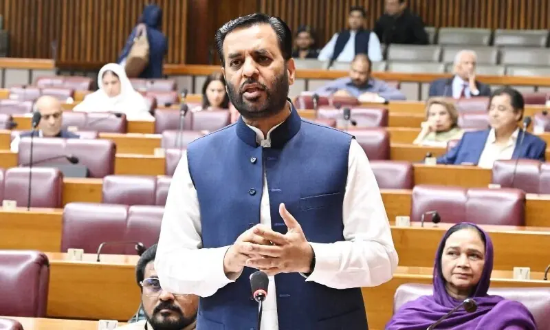 پمز آتشزدگی کا سانحہ: وزیر صحت مصطفیٰ کمال کی سرکاری ہسپتالوں میں اصلاحات کی تجویز