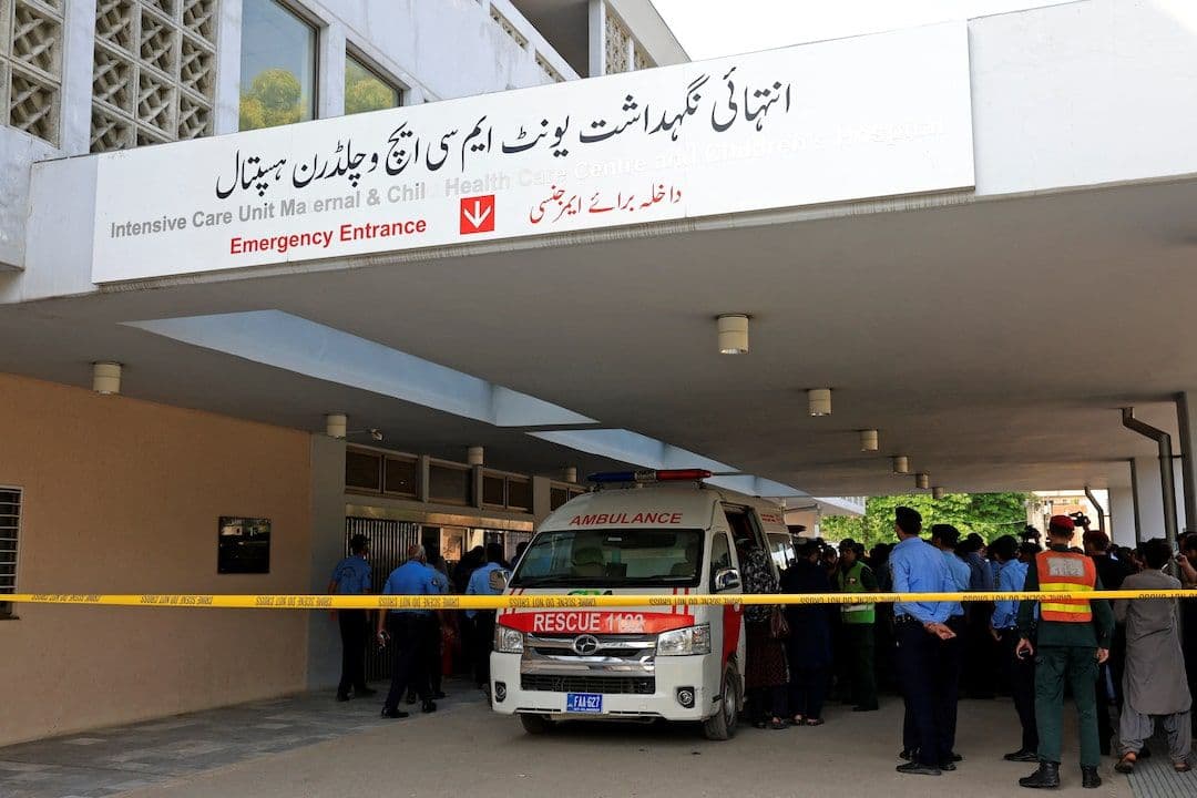 پمز آتشزدگی: حکومت کا متاثرہ خاندانوں کے لیے 50 لاکھ روپے امداد کا اعلان