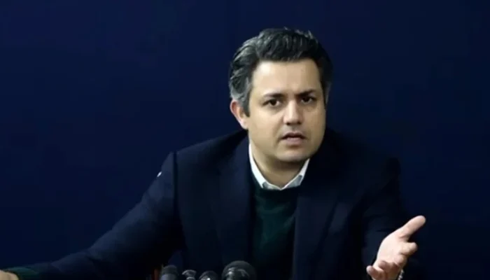 حماد اظہر کی گرفتاری: بیٹے کی لوکیشن ظاہر کرنے کے لیے والدہ کی لاہور ہائیکورٹ میں درخواست