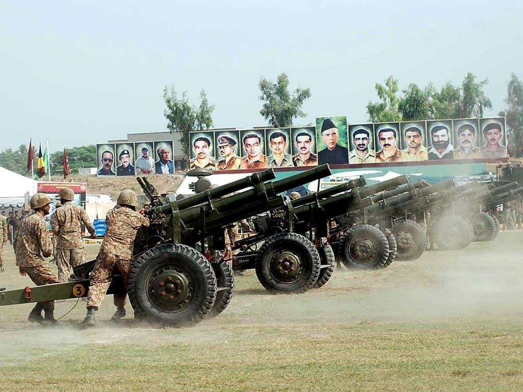 پاکستان اتوار کو یومِ دفاع و شہدا منائے گا۔