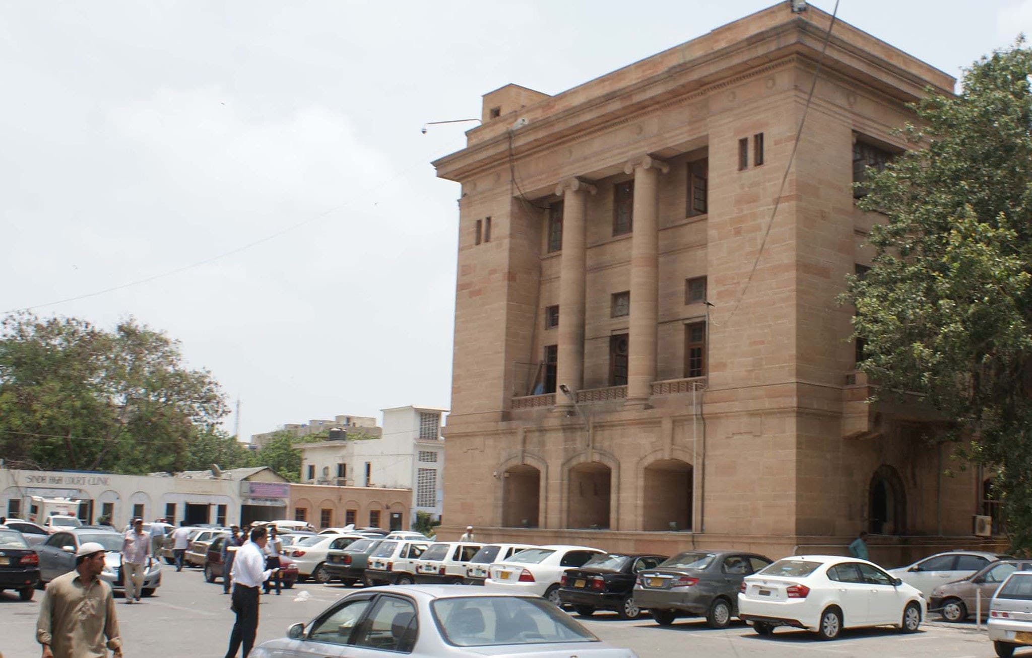 میر رضا کیس: پوسٹ مارٹم میں تضاد پر جوڈیشل کمیشن نے وزیر داخلہ سندھ کو طلب کر لیا
