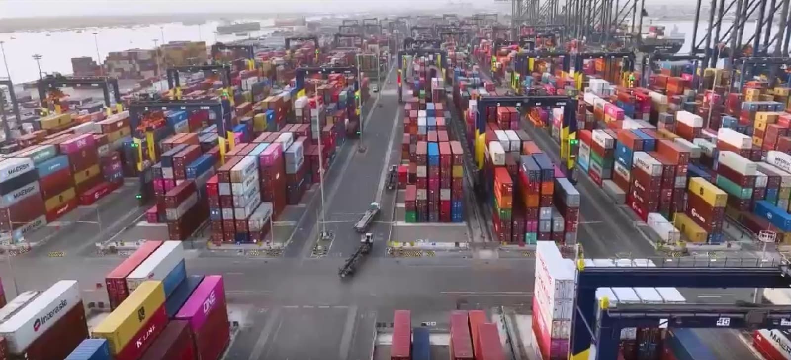 پاکستان کی ڈیجیٹلائزیشن کے ذریعے بندرگاہوں کی اصلاحات میں پیش رفت