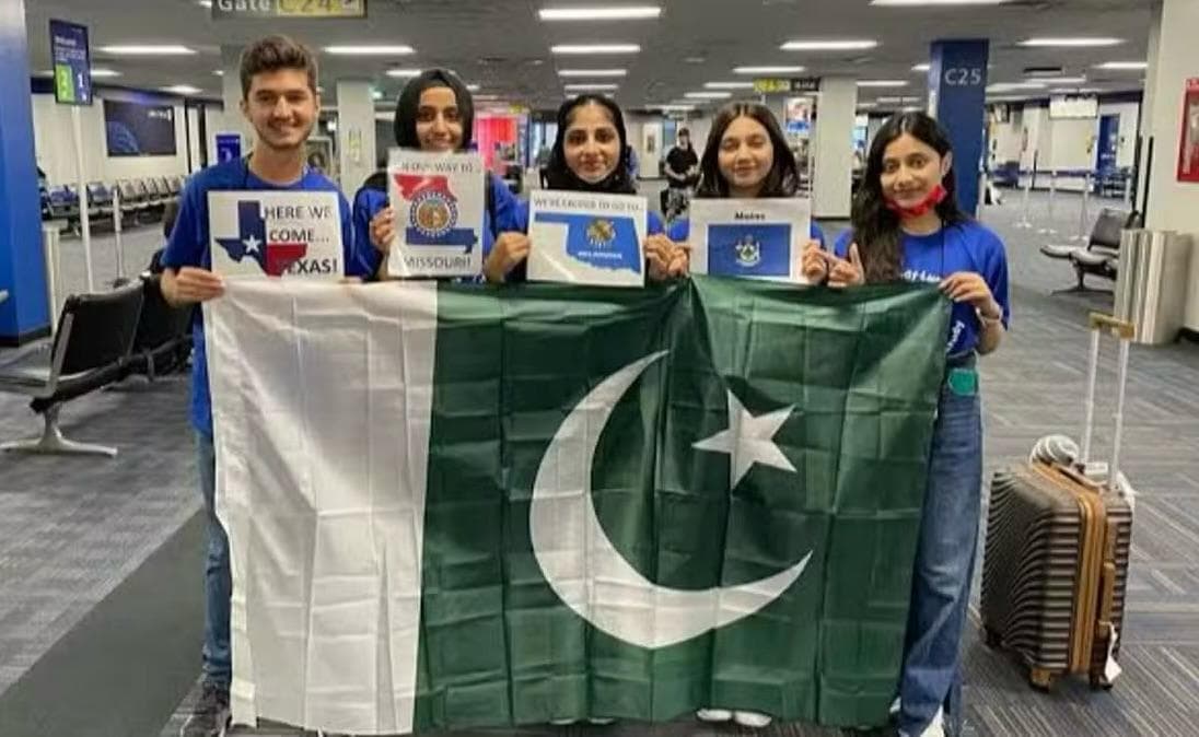 امریکی سفارتخانے نے پاکستانی طلباء کے لیے مکمل طور پر فنڈڈ 'یس' (YES) پروگرام کے لیے درخواستوں کا آغاز کر دیا